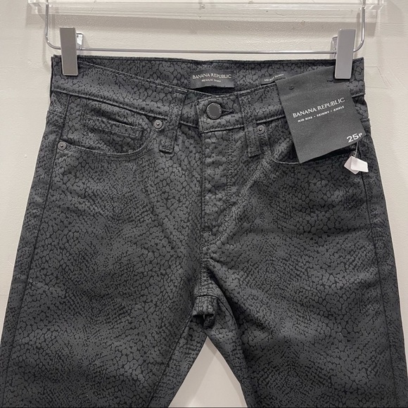 Banana Republic Mid Rise Skinny Ankle Jeans in Printed Black 25 Petite - Picture 4 of 11